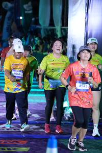 BIB: 4065, 2500, 4542
                            <button type="button" onclick="openModal(26224164)" class="btn btn-primary btn-sm float-right btn-popup" data-toggle="modal" data-target=".modal-high-quality">
                        <i class="fas fa-shopping-cart"></i> Add to Cart
                    </button>
                                            <button type="button" onclick="isThisMe(26224164, true)" class="btn btn-success btn-sm float-right btn-popup btn-isme hidden" data-toggle="tooltip" data-placement="bottom" title="นี่คือรูปของคุณใช่ไหม คลิกที่นี่เพื่อเอาเข้าอัลบั้ม">
                        <i class="fas fa-plus"></i> Add to album
                    </button>
                    <button type="button" onclick="isThisMe(26224164, false)" class="btn btn-warning btn-sm float-right btn-popup btn-isnotme hidden">
                        <i class="fas fa-ban"></i> Remove from album
                    </button>